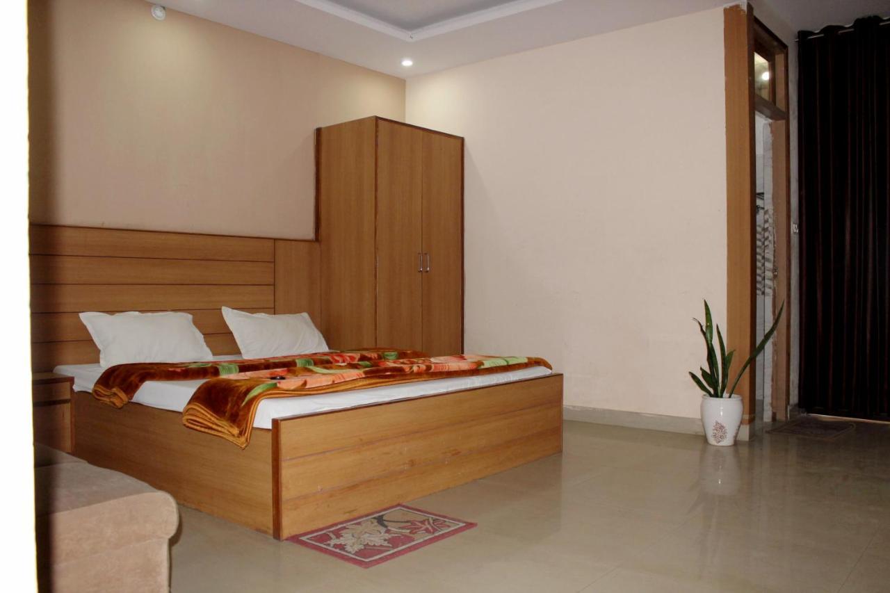 Hotel Wellness Home Lucknow